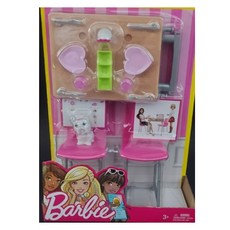 Barbie 스토리텔러 디너 & 무비 재미있는 식탁 의자 테이블 의자 개 접시 고블릿, 1세트