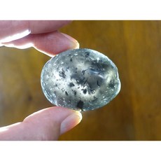 Agni Manitite 印尼隕石河川滾石拋光 火山玻璃 56.95克, 1個