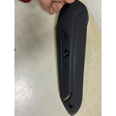 光陽 KYMCO RACINGS 雷霆S 排氣管護片 排氣管護蓋 防燙蓋 螺絲組 台灣製, 1個