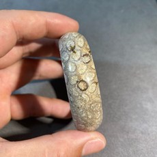 千客萬來 珊瑚玉 手鐲 內徑53.9mm 台灣製, 1個