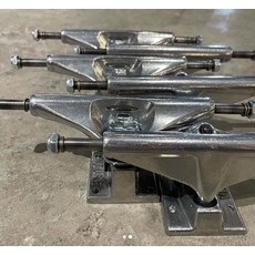 VENTURE 實心5.2H 滑板支架 v橋 適合8.0板面, 如圖所示, 1個