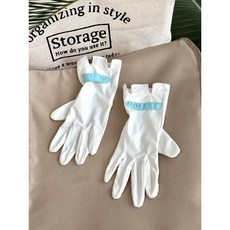 【台灣出貨】 手套 2023春夏新款 U型花邊露二指觸屏彈力冰絲涼感防曬手套 冰絲涼感面料 UPF50 超伸縮, 白色, 1個