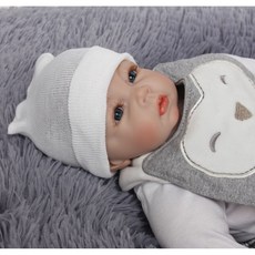 嬰幼兒新生兒帽，0-1歲寶寶適用，歐美風格胎帽，條紋與純白款式，帽寬約10公分