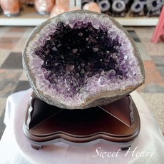 Sweet Heart 田芯開運精選 烏拉圭 5A財寶袋圓洞型 紫水晶洞 2.5kg, 1個