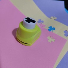 YOLQ兒童DIY壓花器工具，印花機邊紋鏤空壓花器，直角圓角壓花機, 中號壓花器三葉草, 1個