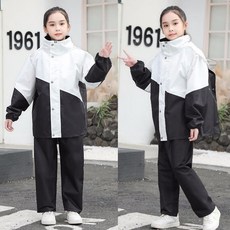 兒童撞色拼接柔軟透氣雨衣 隱藏式書包位 加大帽簷設計 防滲水袖口