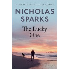 (英文圖書)The Lucky One 平裝版, Grand Central Publishing, 英文