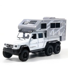 臺灣出貨1:32仿真旅遊房車模型燈光音樂旅行汽車兒童玩具車男合金汽車模型, 巴博房車白色, 1個