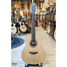 烏克時代 Veelah VMCSM 36吋旅行吉他 雲杉 桃花心木, 1個