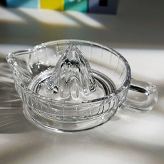 手動榨汁機 手壓榨汁器 家用檸檬柳橙壓汁器 輕巧易清洗, 1個, 大號（150ml）