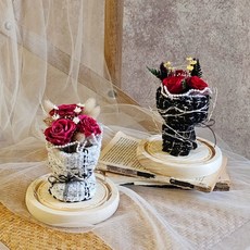 Marie flower 永生玫瑰玻璃罩迷你花束，附燈串，兩色可選，浪漫居家裝飾禮品, 無須加購,經典黑