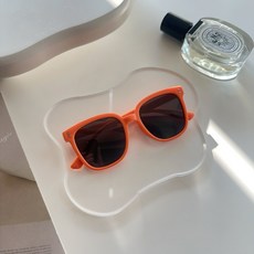 B.P飾品專賣 十月新款-偏光抗UV400 兒童無毒矽膠潮流鉚釘方框墨鏡 太陽眼鏡 輕量 檢驗合格 抗UV400 兒