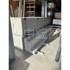 台中鋐昌塑木角材：PVC塑膠、塑鋼材質，防水防腐防蟲，適用於景觀格柵、隔間天花板地板, 1個, 12尺,5.7cm*2.7cm