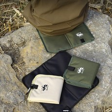 몰랑이마켓 휴대용 아웃도어 방석, 아이보리