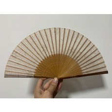花草扇面絹扇子, 如圖所示, 1個