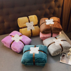 무릎 블랭킷 캠핑담요 200x230 극세사담요 겨울 이불