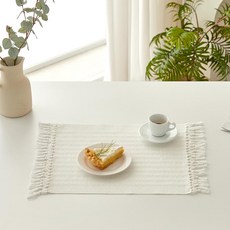 모던하우스 라피니라 스트라이프 위빙 프린지 테이블매트 35x40 EM0324002, 1개
