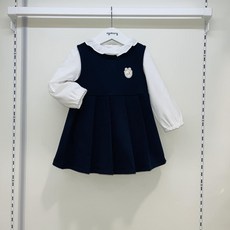 아가방(야탑점) 40%할인 흰색 기본 티셔츠에~ 단정 모던한 봄 원피스입니다~