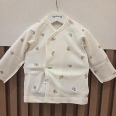 아가방 초특가세일 ~~ 귀여운 디즈니 친구 티거 ~~ 쌀쌀한 봄 가을 겨울 입기적당하 배내저고리 ~~신생아 저고리 ~~