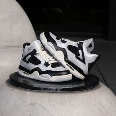 FUZZY Air Jordan 4 Retro 純鉑金 FZ8585-070, 1個, 4.5Y(23.5cm)