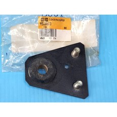 MB390073 水箱固定橡皮 適用於 三菱 堅達 3.5t 90-95, 1個