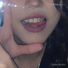 臺灣出貨 貼牙鑽diy小獠牙貼愛心海星蝴蝶自粘奧鑽工具包套裝辣妹爆閃牙飾蝶鑽 牙飾 自己粘 牙齒裝飾 自粘牙轉 平底鑽, 1個, （2.5mm）純白普鑽圓鑽+鑽盒,辣妹牙鑽DIY