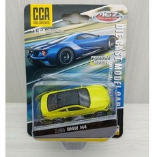 宅米吉 全新包裝現貨 1:64 寶馬 BMW M4 芥末綠色 避震效果 螺絲底盤 合金滑行車, 1個
