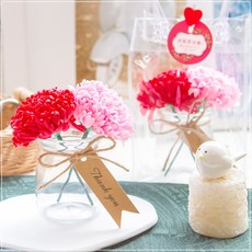 母親節康乃馨小桌花 桌面擺飾 活動裝飾（2色可選）, 媽媽辛苦了吊牌（玫紅花+粉花）, 1個