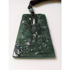 翡翠山水牌：天然翡翠，中國風山水畫，精雕細琢，平安吉祥