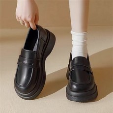Vezri 여성용 클래식 로퍼 둥근코 편한 신발 인조가죽 봄가을 미끄럼방지 흑색