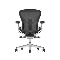 허먼밀러 브랜드관 헤드레스트증정 5월입고 New 에이어 AERon Chair CD Graphite (B size) 매장정품 157020