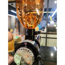 貝勒拉芙 BLC 咖啡磨豆機豆閘門開洞豆擋，適用於小飛鷹、小飛馬 600N 601N 610N 700s, 亮黑(PLA材質), 1個