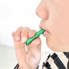 혜명생필품몰 휴대용 미니 키링 호루라기 색상랜덤 가방키링 호각 휘슬 호신용품 휴대용호루라기