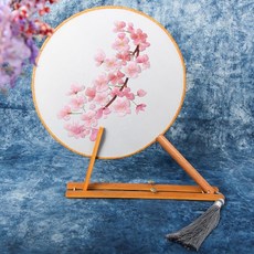 臺灣出貨 刺繡手工diy材料包自繡初學者材料包古風繡花團扇家居裝飾送禮物 WUTD, 櫻花 團扇+流蘇+材料包+扇架, 1個