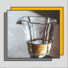 錘紋海棠花玻璃公道杯, 1個
