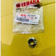 YZF-R3 MT-03 原廠 輪軸套筒 右 1WD-F5383-00/01, 1個