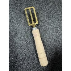 工具家達人 日本製 熱銷 銅製 四排 三排 刮魚鱗刀 星三品牌, 1個, 三排刮魚鱗(握柄無洞)