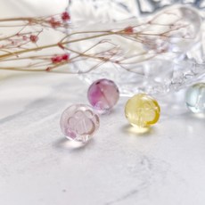 мσσи_нασ ᙏ̤̫͚ 貓爪星球雕刻螢石小擺件，約1.3cm，隨機出貨，手串配件，療癒系小物