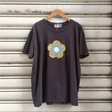 THE NAN DA 貼布小花 T恤 花瓣設計 簡約版型 多色可選, 1個, 深灰