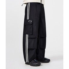 [4월 13일 배송] DIMITRI BLACK VLAD 커브드 트랙 나일론 카고 팬츠_블랙