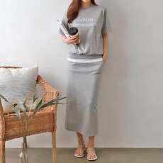 SOON2DLE 女款印花短袖T恤+長裙套裝