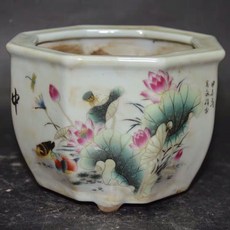 粉彩圖花盆 高10釐米 口徑10釐米 底寬10釐米, 如圖所示