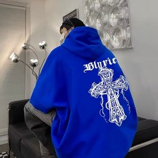 Blyrier 暗黑雕花十字架連帽大學T