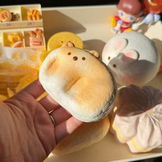 무지카 피발라 말랑이빵 스트레스볼, 곰 구운 떡