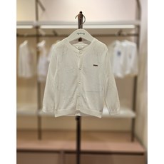 [아가방] 강남점* 부드럽고 신축성이 좋은 니트 소재와 은은하고 귀여운 곰돌이 패턴으로 만든 가디건 / 깔끔하고 심플한 색상 / 얇고 가벼운 두께감 / 여름 가디건