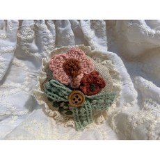 日系繡花別針，手工編織花朵蕾絲，重工裝飾配件，現貨供應, 1個