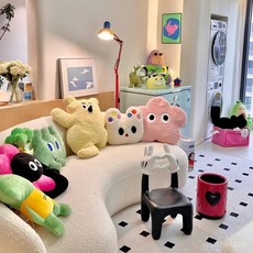 臺灣出貨 可愛花朵抱枕沙髮客廳床上女生睡覺多巴胺毛絨公仔超軟靠枕墊 UVZA, 星星黃樹55厘米 ,其他尺寸