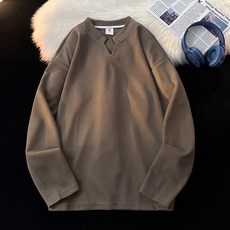 白色肌理感小V領長袖男款寬鬆休閒打底衫