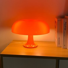 미드센추리모던 버섯 조명 테이블 램프 나혼산 키 경수진 인테리어 조명 아르테미데 네시노