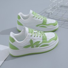 Karvin 새하얀 구두녀